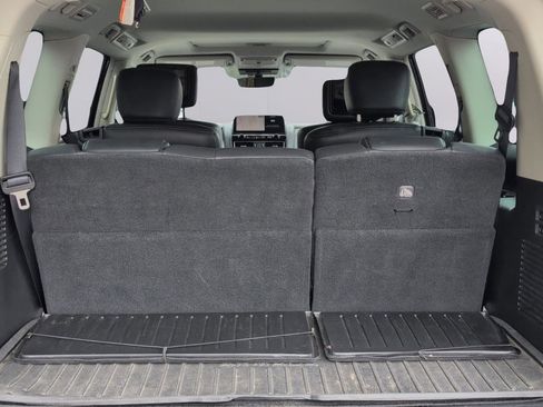 Used 2023 Nissan Armada Platinum w/ Captain's Chairs Package image 10