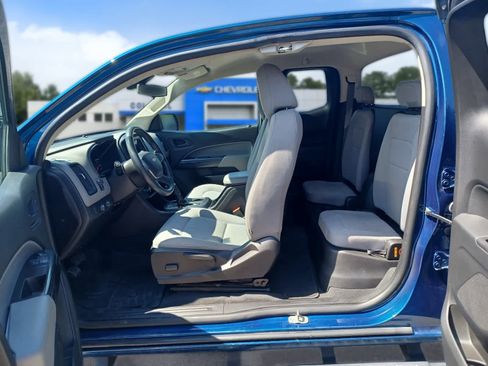 Used 2019 Chevrolet Colorado W/T w/ WT Convenience Package AWD/4WD image 17