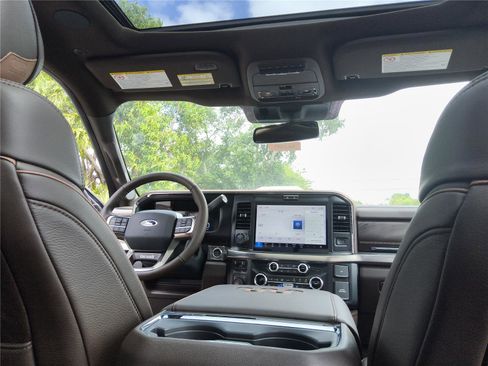 New 2025 Ford F250 King Ranch w/ Chrome Package AWD/4WD image 26