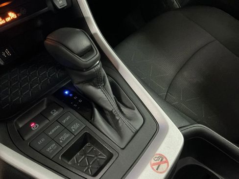 Certified 2025 Toyota RAV4 XLE image 23