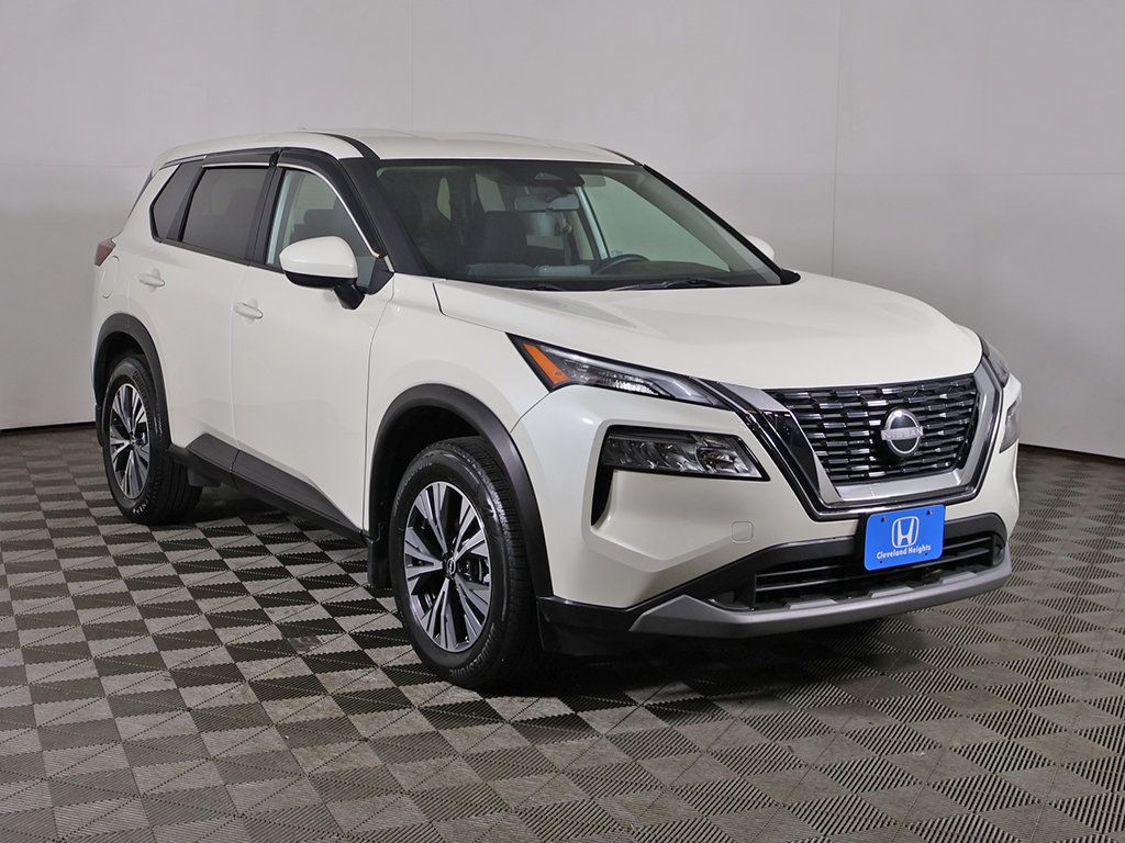 Used 2023 Nissan Rogue SV AWD/4WD image 2