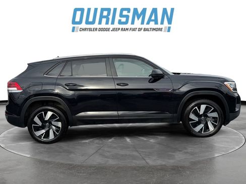 Used 2023 Volkswagen Atlas SE w/ Black Wheel Package image 7