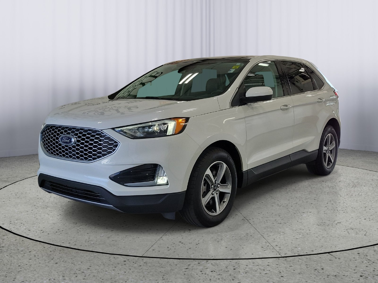 Certified 2023 Ford Edge SEL w/ Convenience Package AWD/4WD image 4