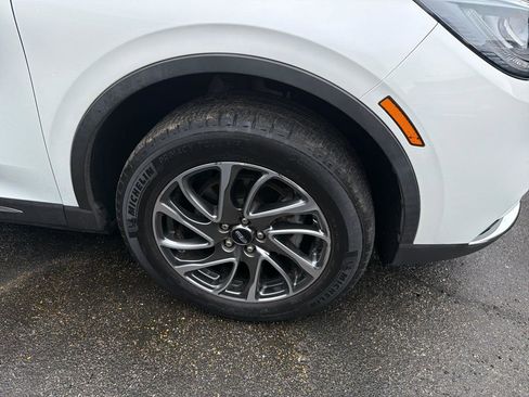 Used 2022 Lincoln Corsair Standard AWD w/ Equipment Group 101A image 4