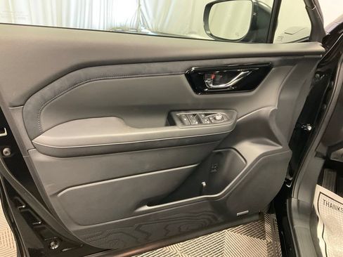 New 2026 Subaru Forester Limited AWD/4WD image 10