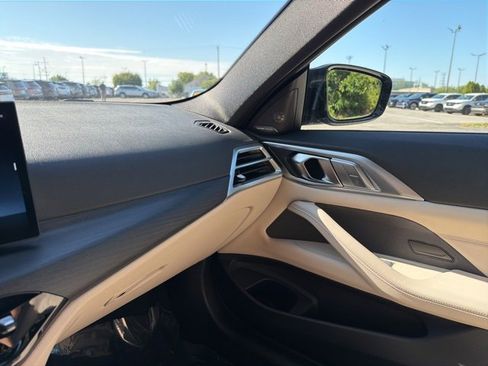 Used 2025 BMW 440i xDrive Coupe w/ Premium Package image 21