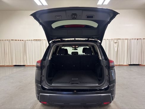 Used 2024 Nissan Rogue SV image 24