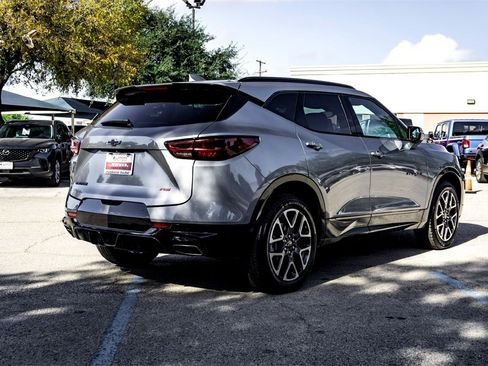 Used 2025 Chevrolet Blazer RS image 3