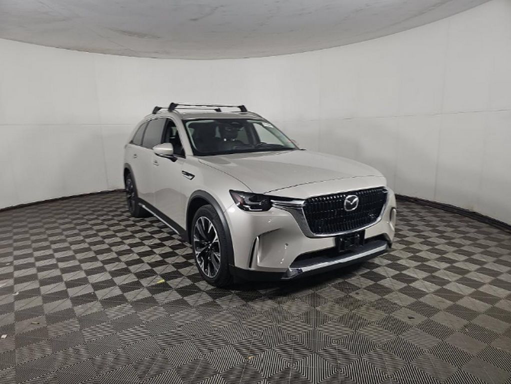 Used 2024 MAZDA CX-90 Plug-In Hybrid w/ Premium Pkg AWD/4WD image 3
