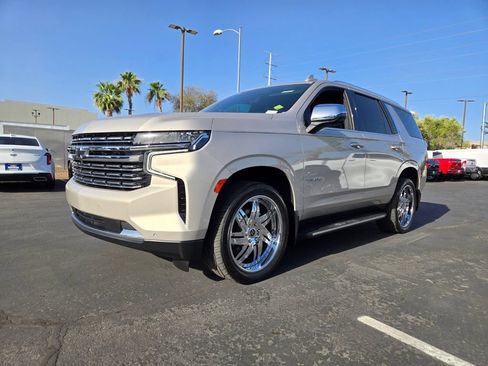 Used 2021 Chevrolet Tahoe Premier w/ Premium Package AWD/4WD image 2