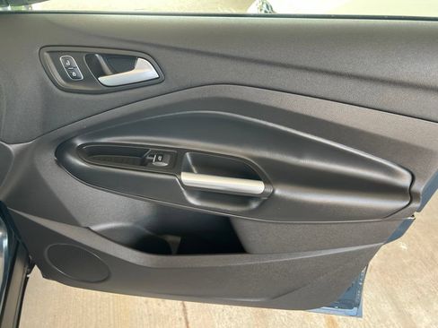 Used 2019 Ford Escape SE AWD/4WD image 21