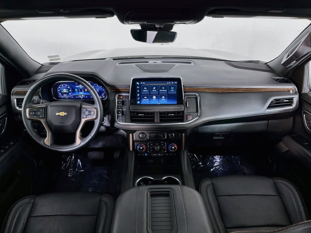 Used 2023 Chevrolet Tahoe High Country AWD/4WD image 10