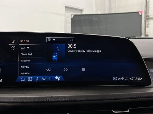 Used 2024 Cadillac XT4 Sport image 20