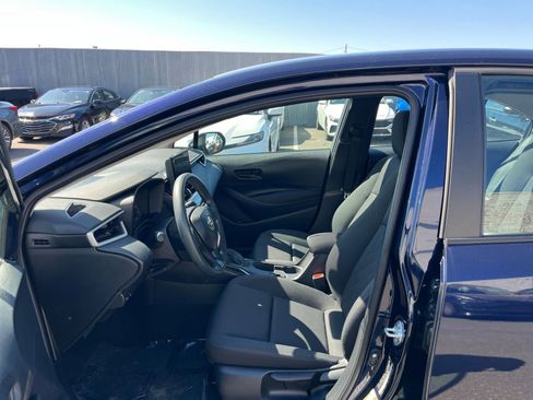 Used 2025 Toyota Corolla LE image 26