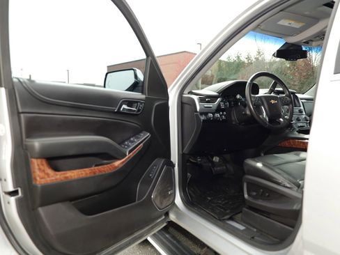 Used 2018 Chevrolet Tahoe Premier image 16