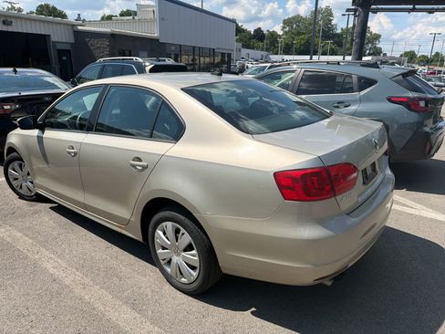 Used 2014 Volkswagen Jetta SE FWD image 10