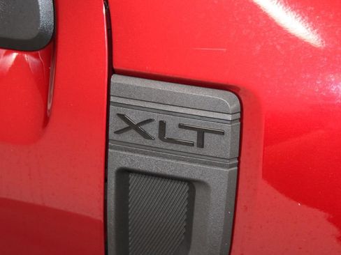 Used 2025 Ford Maverick XLT w/ XLT Luxury Package AWD/4WD image 12
