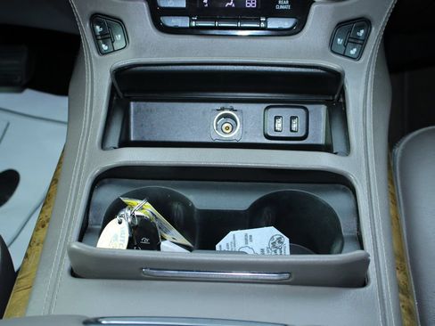 Used 2017 GMC Yukon Denali w/ Open Road Package AWD/4WD image 26