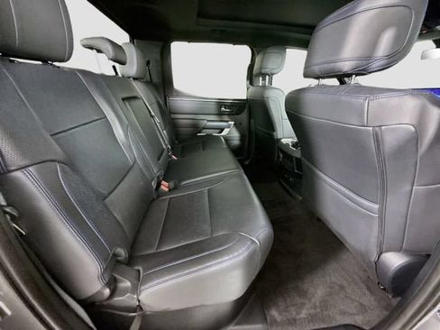 Used 2025 Toyota Tundra Platinum AWD/4WD image 28