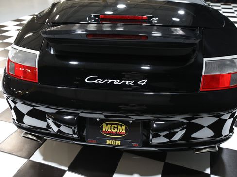 Used 2003 Porsche 911 Carrera 4 AWD/4WD image 27