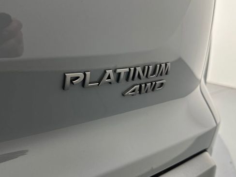 New 2026 Nissan Pathfinder Platinum AWD/4WD image 18