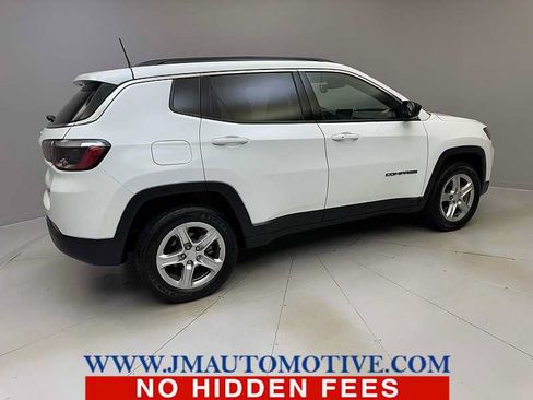 Used 2023 Jeep Compass Latitude w/ Convenience Group AWD/4WD image 5