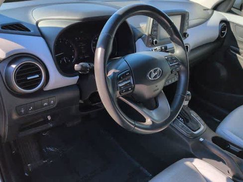 Used 2021 Hyundai Kona Limited w/ Cargo Package image 10