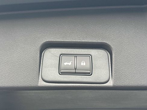 New 2026 Nissan Rogue SV w/ Cold Weather Package AWD/4WD image 18