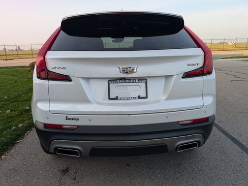 Used 2020 Cadillac XT4 Premium Luxury w/ Cold Weather Package image 8