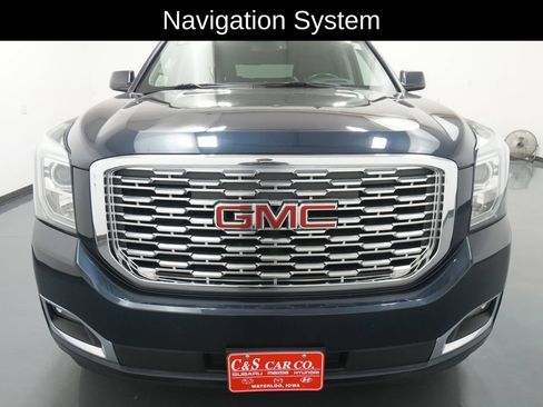 Used 2019 GMC Yukon Denali w/ Denali Ultimate Package AWD/4WD image 2