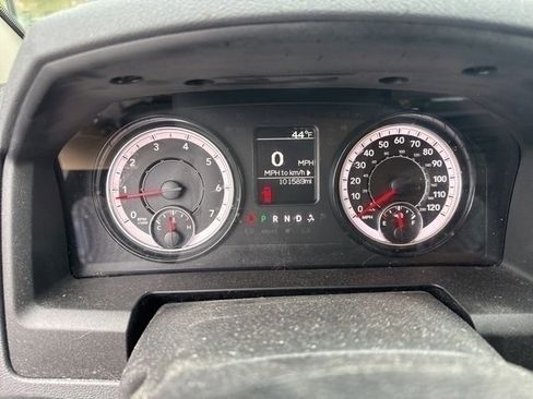 Used 2019 RAM 1500 Tradesman w/ Chrome Appearance Group image 7