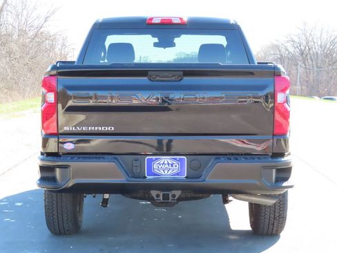 New 2026 Chevrolet Silverado 1500 W/T w/ WT Value Package AWD/4WD image 15