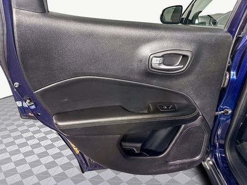 Used 2018 Jeep Compass Limited w/ Navigation Group image 26