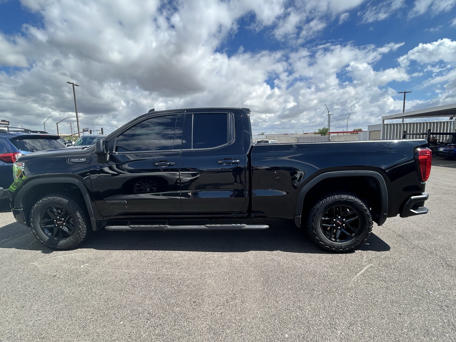Used 2021 GMC Sierra 1500 Elevation RWD image 3