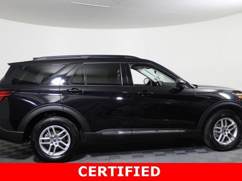 Certified 2025 Ford Explorer Active image 2