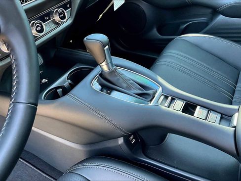 New 2026 Honda HR-V EX-L image 7