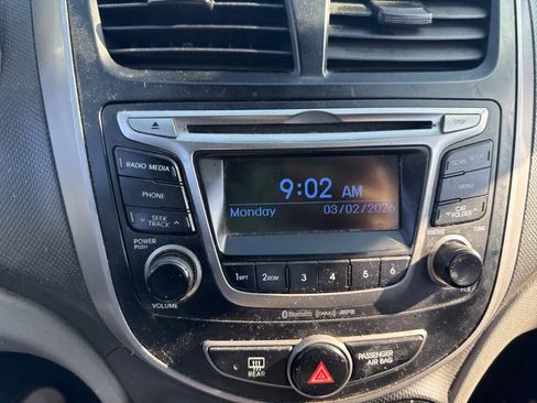 Used 2016 Hyundai Accent SE w/ Option Group 02 image 19