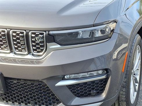 Used 2023 Jeep Grand Cherokee Summit w/ Advanced Protech Group IV image 10