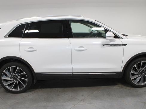Used 2023 Lincoln Nautilus Reserve w/ Equipment Group 201A AWD/4WD image 11