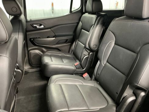 Certified 2023 GMC Acadia SLT w/ Technology Package image 24