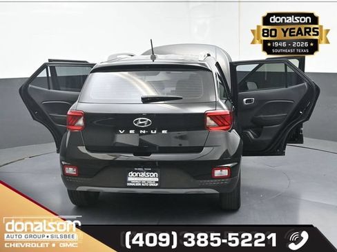 Used 2023 Hyundai Venue SEL w/ Cargo Package FWD image 24