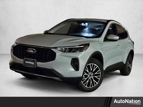 New 2026 Ford Escape SE image 1