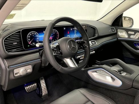 New 2026 Mercedes-Benz GLS 450 4MATIC image 8