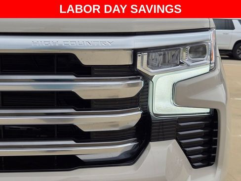 Used 2026 Chevrolet Silverado 1500 High Country AWD/4WD image 32