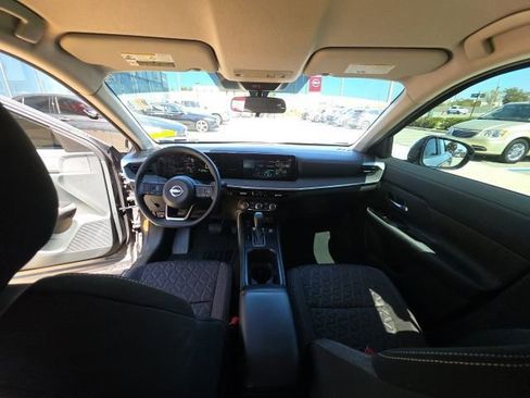 Used 2025 Nissan Kicks SV image 23