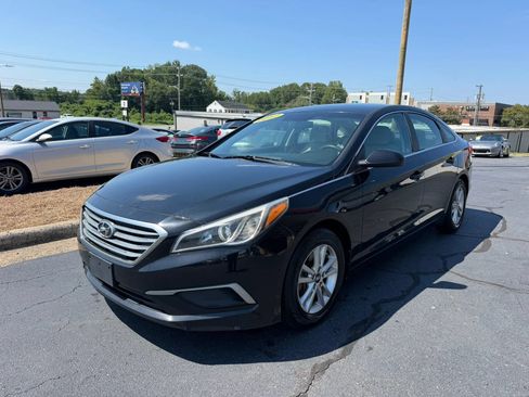 Used 2017 Hyundai Sonata SE FWD image 3