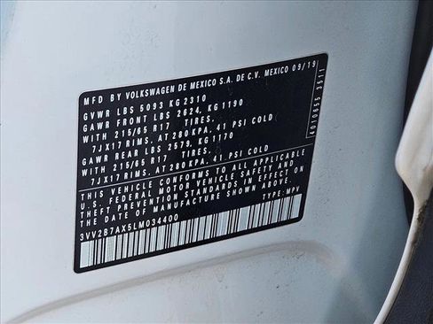 Used 2020 Volkswagen Tiguan SE image 26