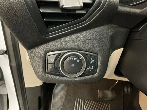 Used 2019 Ford Escape SE image 21
