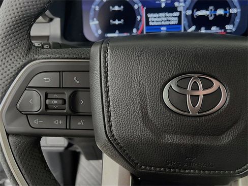 New 2025 Toyota Tacoma TRD Off-Road image 15