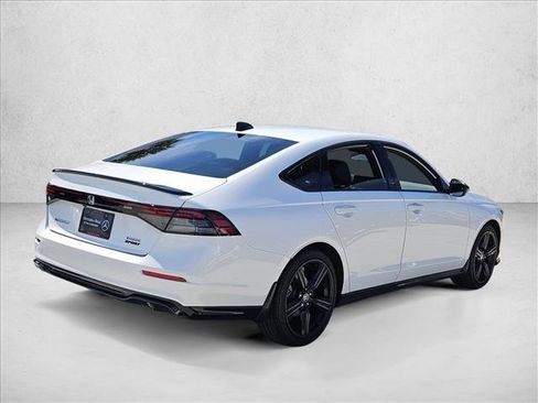 Used 2025 Honda Accord Sport image 5